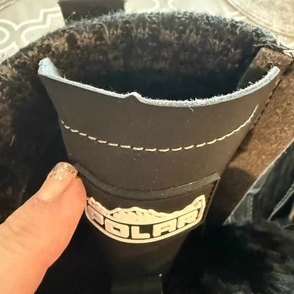 Black Woman’s Boots// no box / tried on in the house but never worn. Like new - Picture 2 of 7